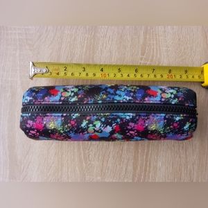 Extrimely Nice Little make up bag